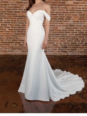 Essense of Australia D3755 Ivory Wedding Gown - Altered - Never Worn